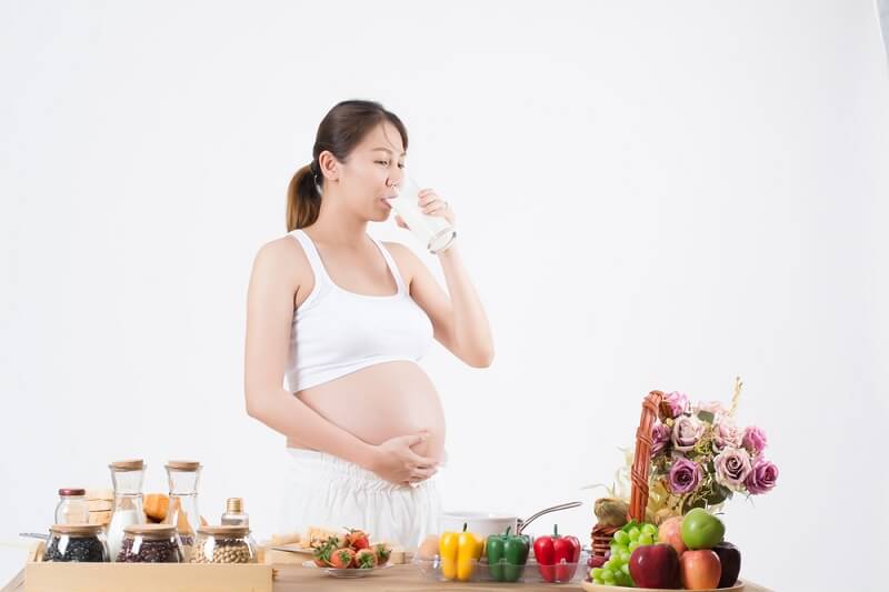 Sữa mắc ca tăng cường sức khoẻ cho mẹ và trẻ sơ sinh